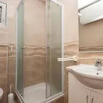 Beautiful In 마카르스카