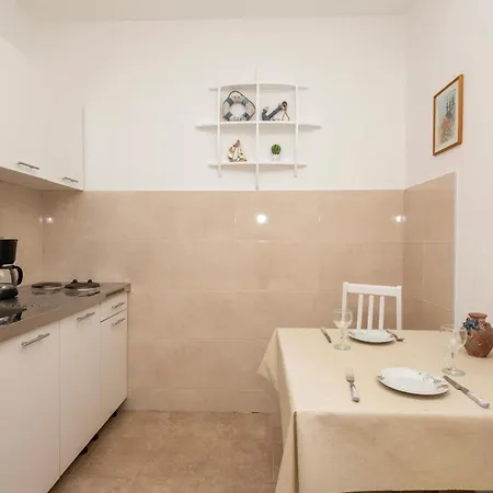 Beautiful In Apartman