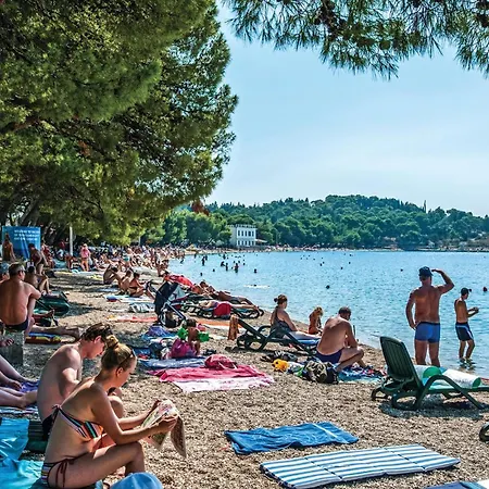 Apartman Cozy In With Wifi Makarska