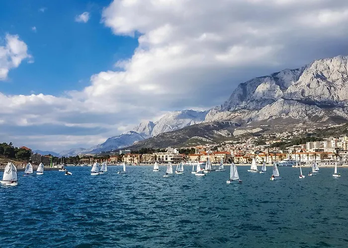 Apartment Cozy In With Wifi Makarska